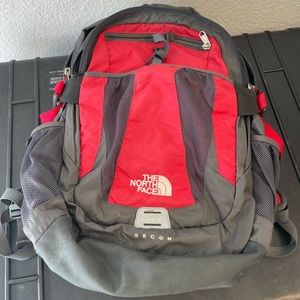 The north face recon backpack